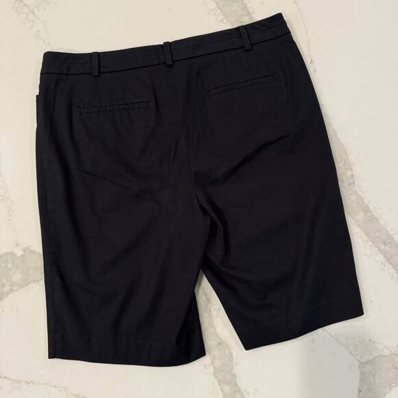 Talbots The Perfect Chino Shorts Women's 10 Black Flat Front Preppy Minimalist - Picture 4 of 5